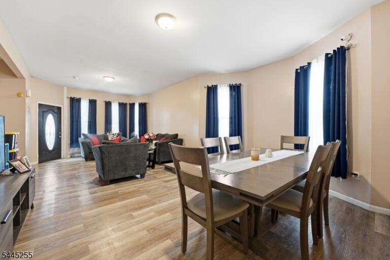 Property listing MLS 4039339 photo 5