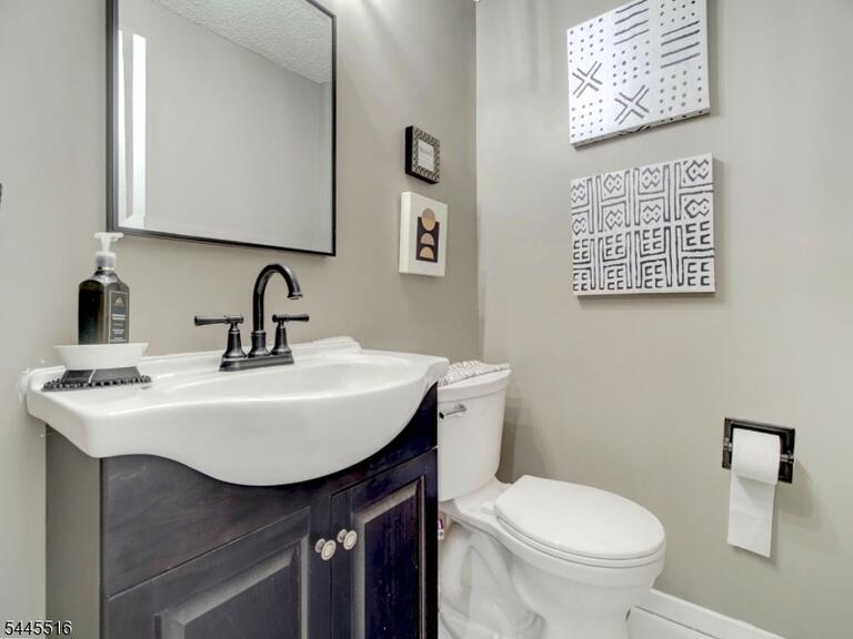 Property listing MLS 4039595 photo 10
