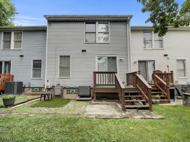 Property listing MLS 4039595 photo 23