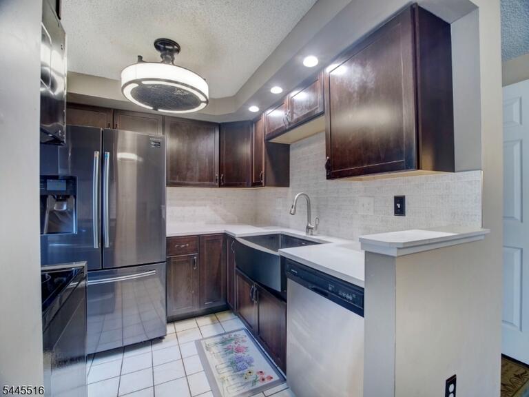Property listing MLS 4039595 photo 7