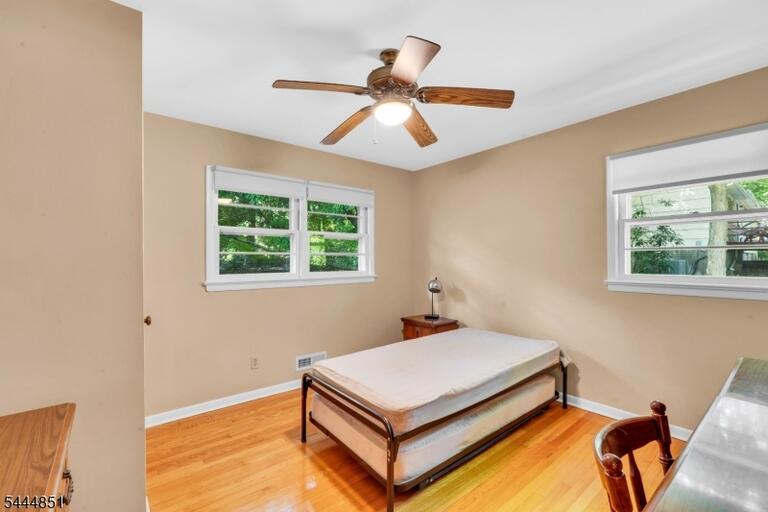 Property listing MLS 4040193 photo 17