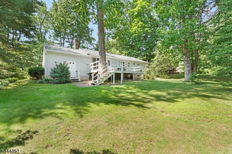 Property listing MLS 4040193 photo 22