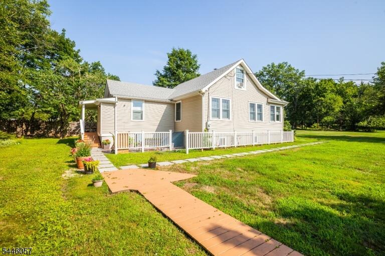 Property listing MLS 4040604 photo 30