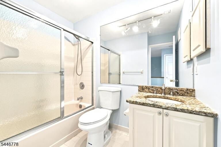Property listing MLS 4040799 photo 30