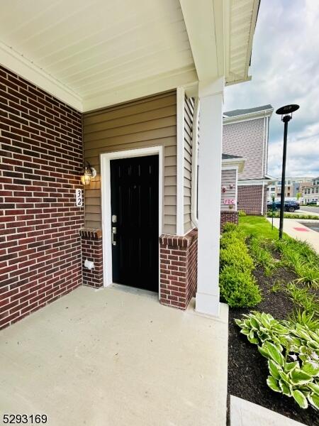 Property listing MLS 4040923 photo 2