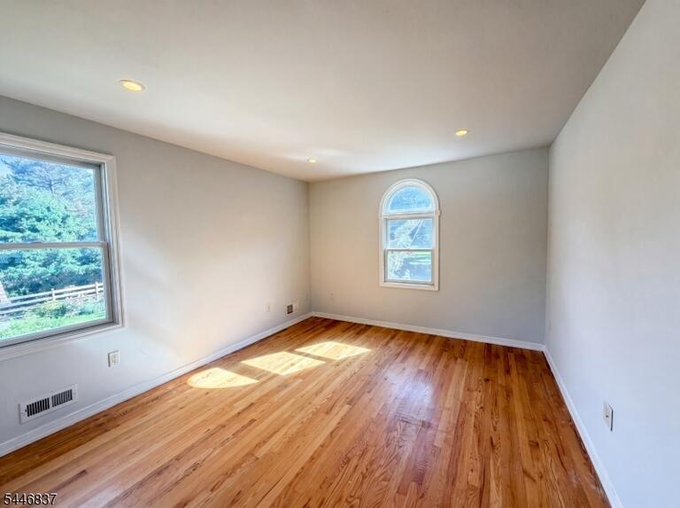 Property listing MLS 4041098 photo 6