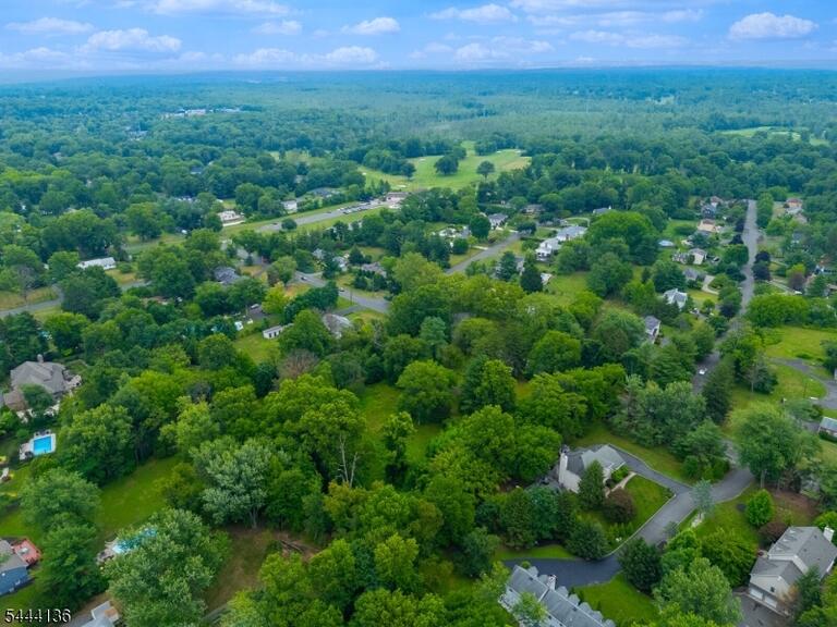 Property listing MLS 4041132 photo 17