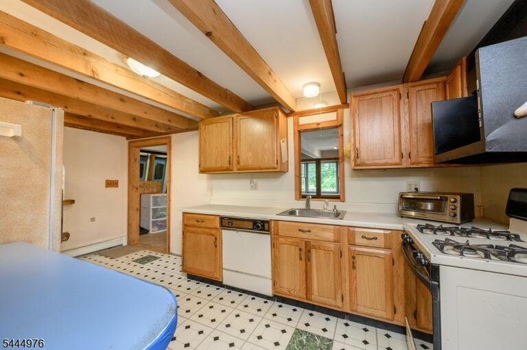 Property listing MLS 4041155 photo 7