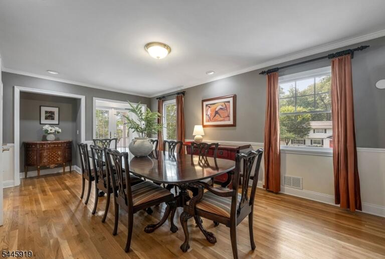 Property listing MLS 4041161 photo 10