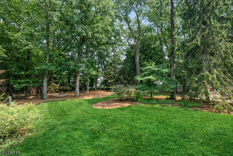 Property listing MLS 4041161 photo 39