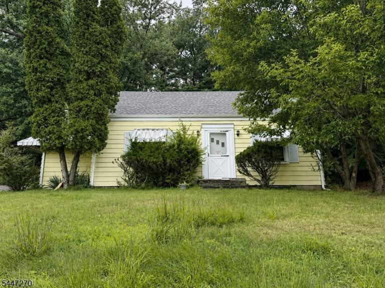 Property listing MLS 4041397 photo 1