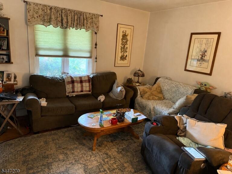 Property listing MLS 4041397 photo 2