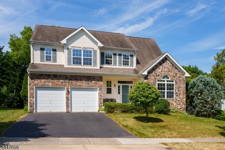 Property listing MLS 4041588 photo 2