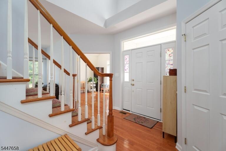 Property listing MLS 4041588 photo 4
