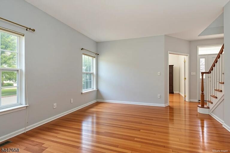 Property listing MLS 4041588 photo 8