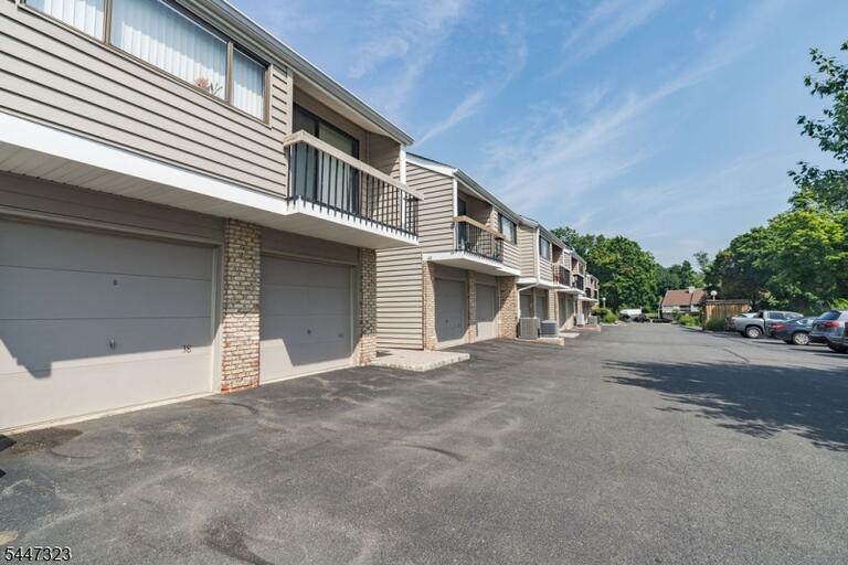 Property listing MLS 4041684 photo 33