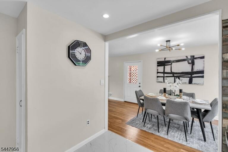 Property listing MLS 4041852 photo 8