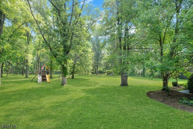 Property listing MLS 4042294 photo 31