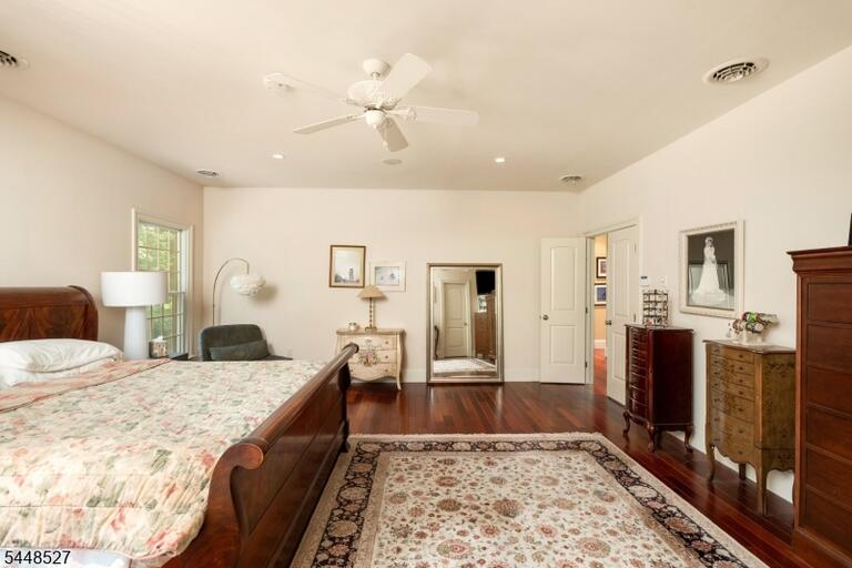 Property listing MLS 4042333 photo 11