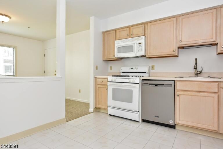 Property listing MLS 4042440 photo 17