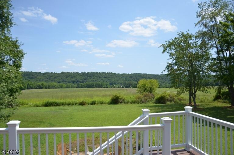 Property listing MLS 4042525 photo 7