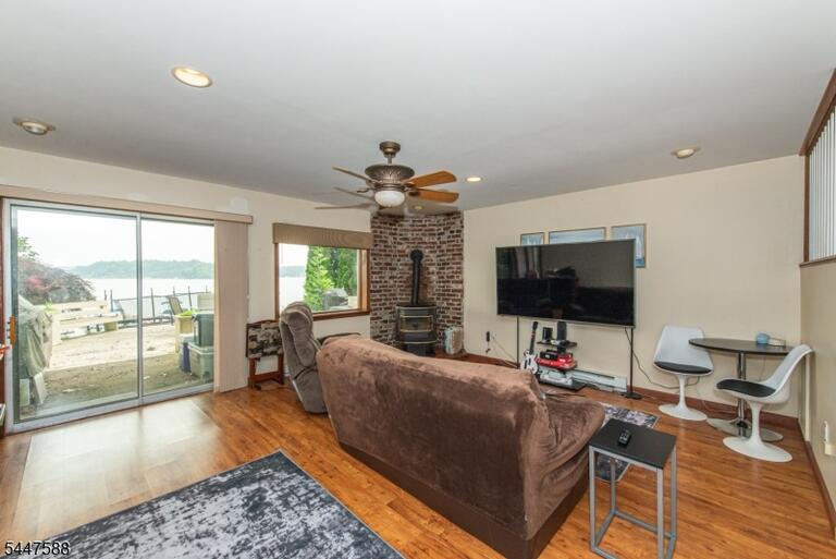 Property listing MLS 4042585 photo 42