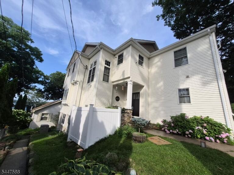 Property listing MLS 4042585 photo 5