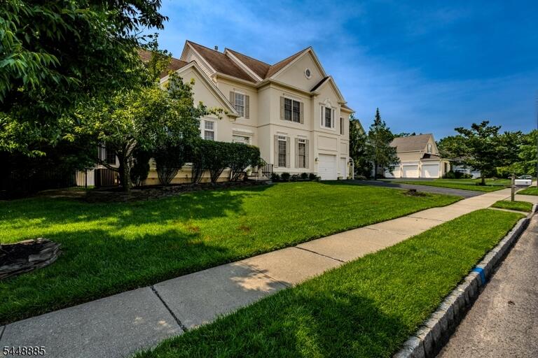 Property listing MLS 4042673 photo 4
