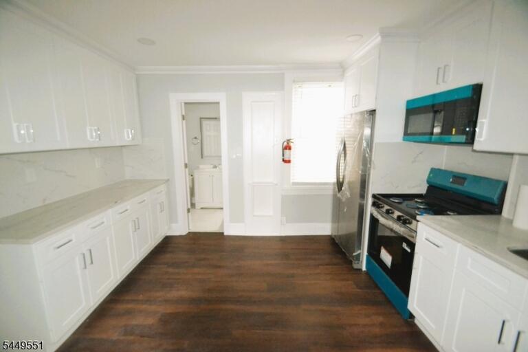 Property listing MLS 4043213 photo 3