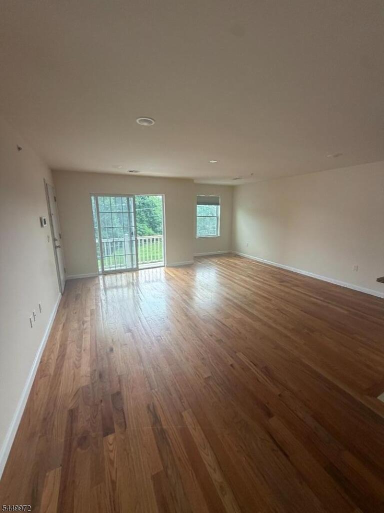 Property listing MLS 4043497 photo 10