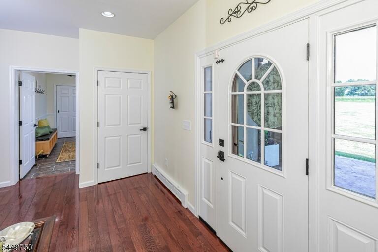 Property listing MLS 4043595 photo 4