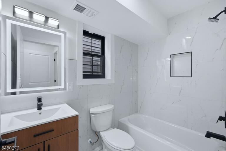 Property listing MLS 4043761 photo 15
