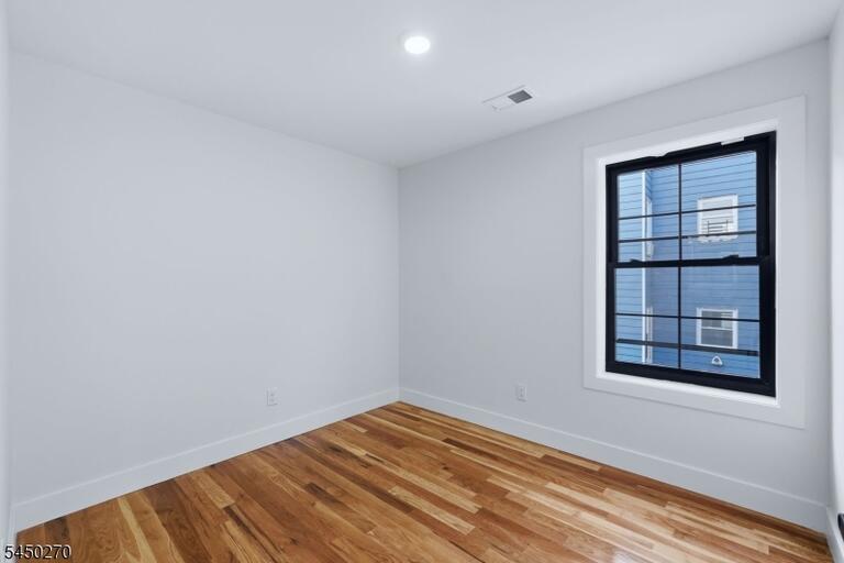Property listing MLS 4043761 photo 8