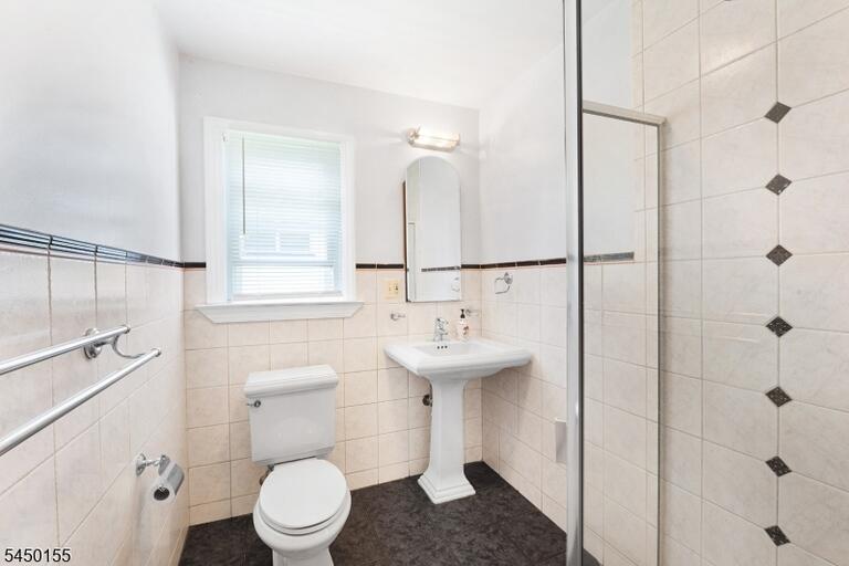 Property listing MLS 4043839 photo 15
