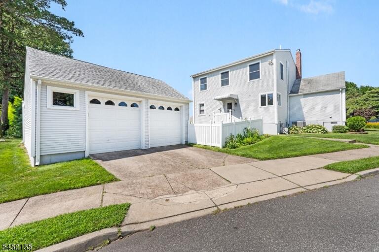 Property listing MLS 4043839 photo 28