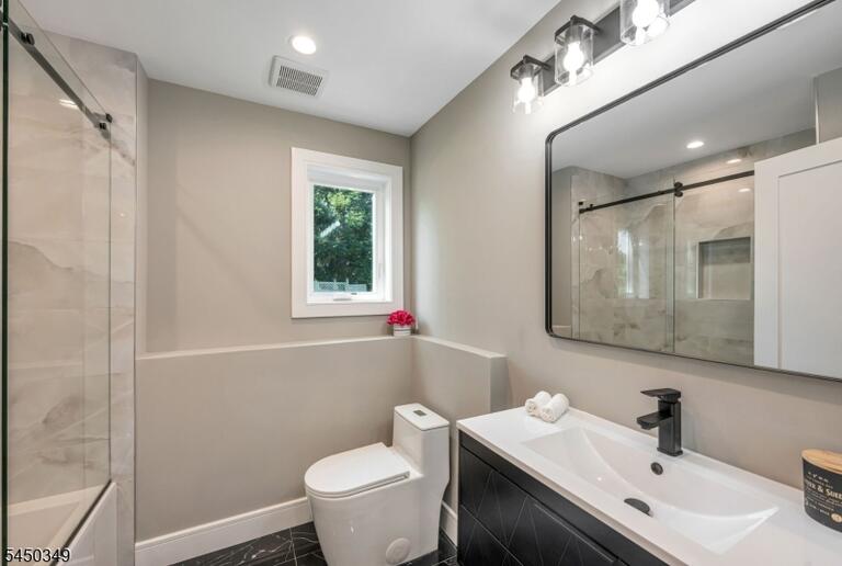 Property listing MLS 4043842 photo 21