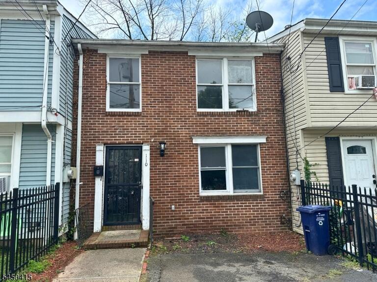 Property listing MLS 4043930 photo 1