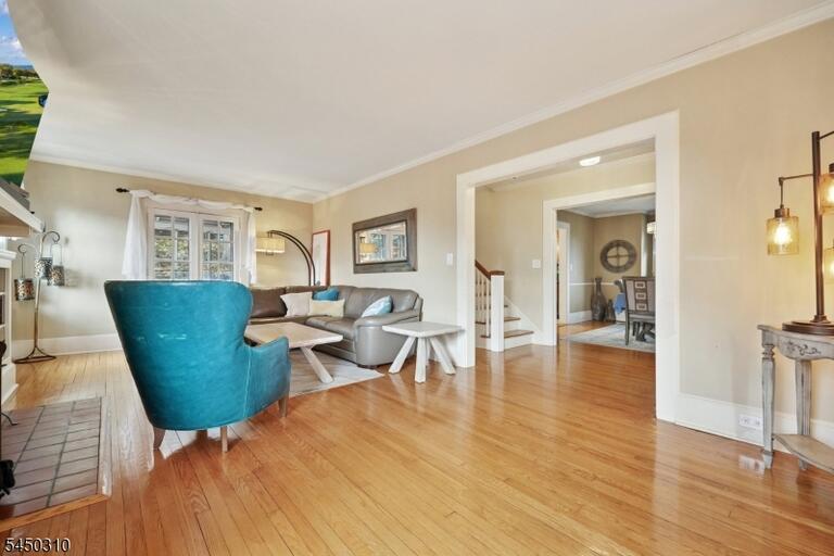 Property listing MLS 4044024 photo 9