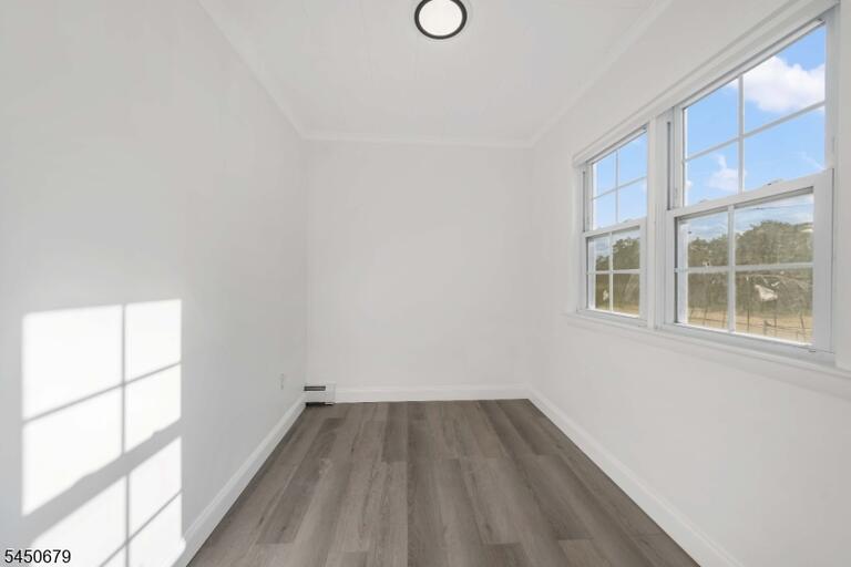 Property listing MLS 4044154 photo 3