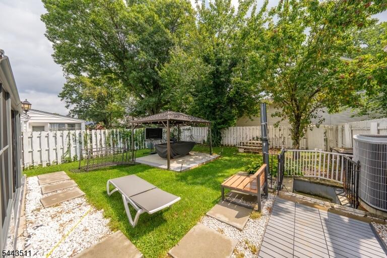 Property listing MLS 4044179 photo 14