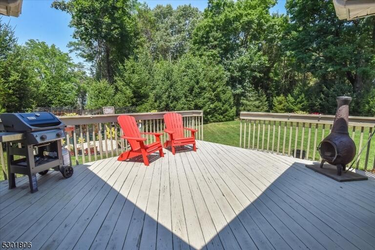 Property listing MLS 4044180 photo 12