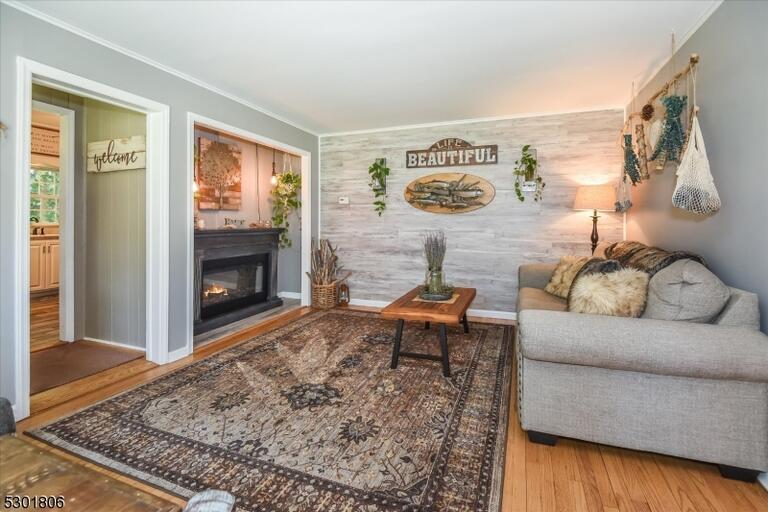 Property listing MLS 4044180 photo 13