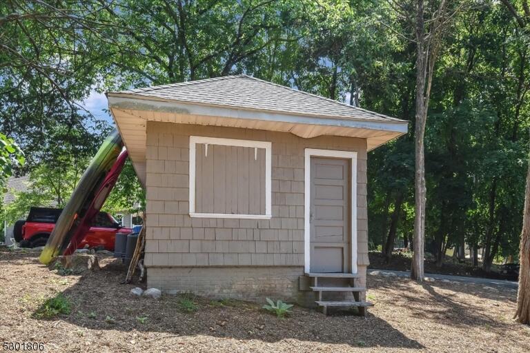 Property listing MLS 4044180 photo 33