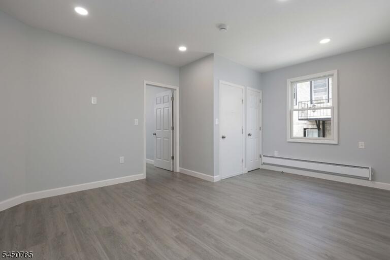 Property listing MLS 4044215 photo 9
