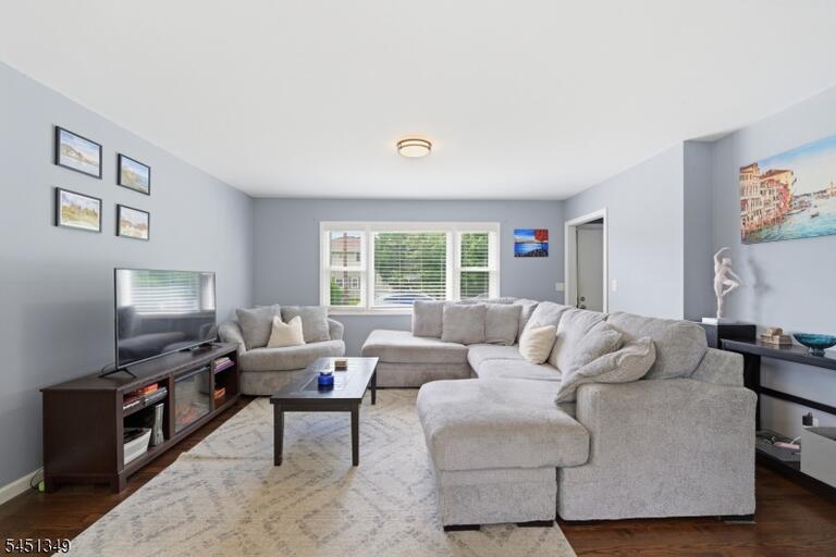 Property listing MLS 4044812 photo 4