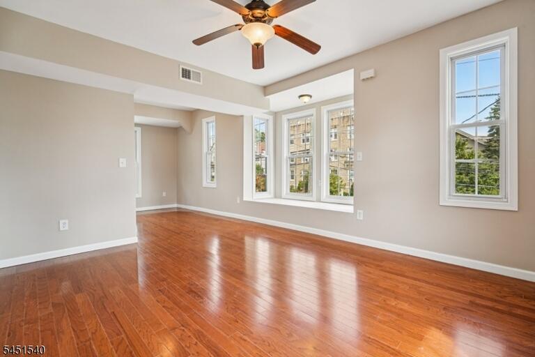 Property listing MLS 4044853 photo 5