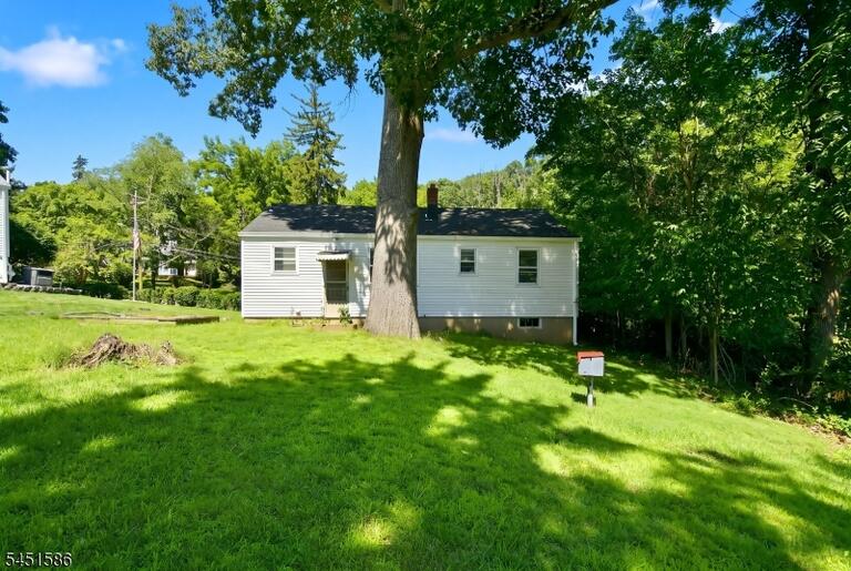 Property listing MLS 4044923 photo 17