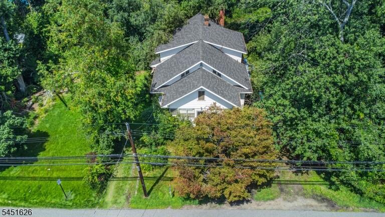 Property listing MLS 4044953 photo 1