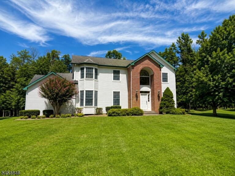 Property listing MLS 4044956 photo 1