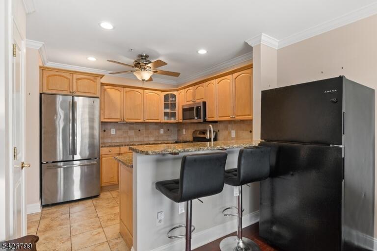 Property listing MLS 4044997 photo 2